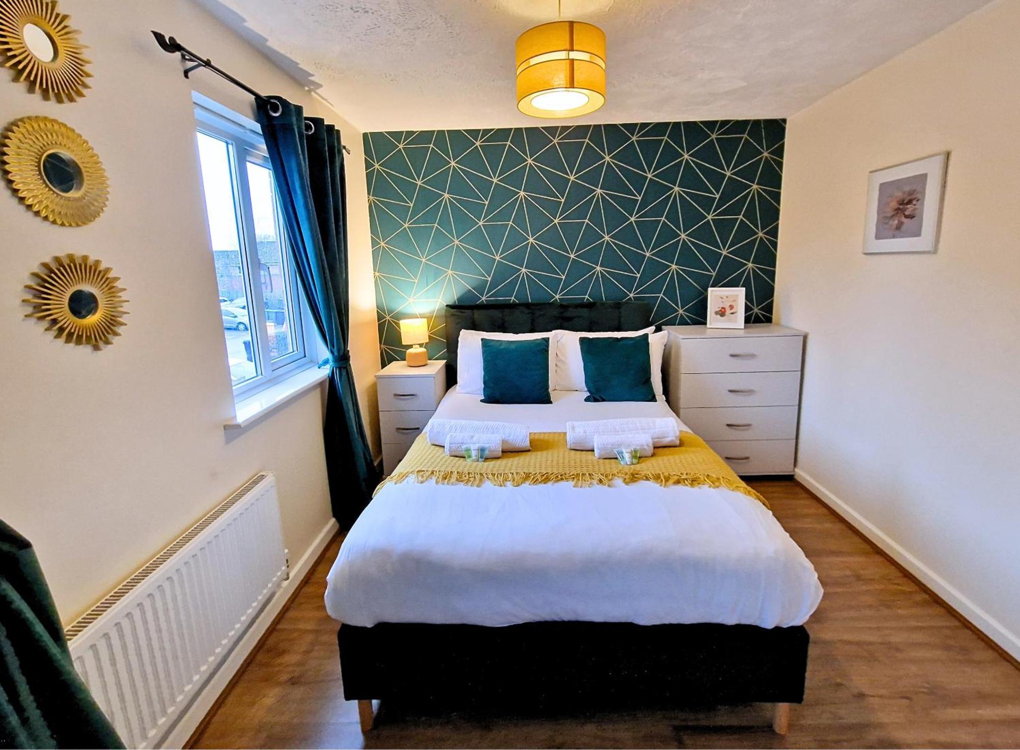 Manchester Townhouse By Bevolve - 4 Bedrooms - Free Parking Экстерьер фото